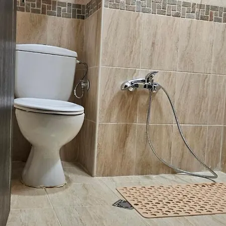 Zanier بيت ضيافة نيسيبار